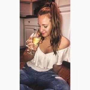 Meet your Posher, Devonne